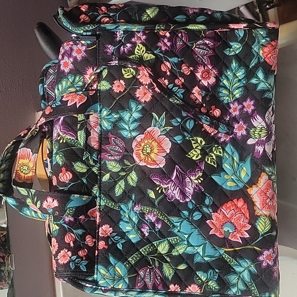 Large Vera Bradley Hanging Organizer Bag - Picture 7 of 7